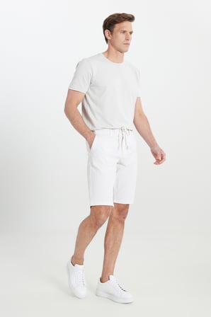 Slim Fit Dar Kesim Yan Cepli Gofre Desenli Şort