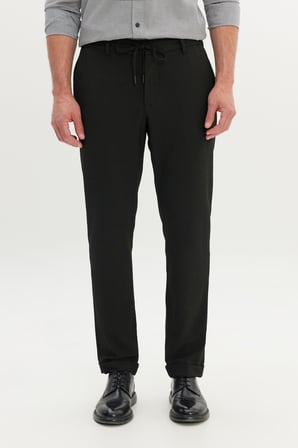 Slim Fit Dar Kesim Gofre Desenli Esnek Beli Bağlamalı Pantolon