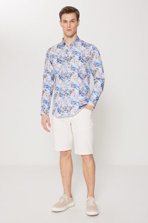 %100 Pamuk Slim Fit Dar Kesim Düğmeli Yaka Baskılı Gömlek