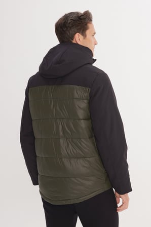Standart Fit Kapitone Desenli Sabit Kapüşonlu Şişme Mont