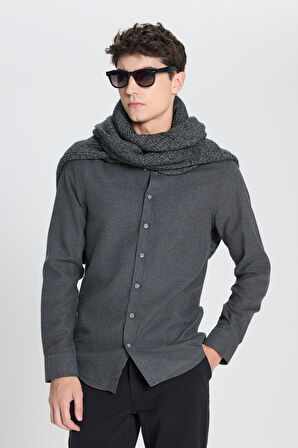 Pamuklu Flanel Slim Fit Dar Kesim Düğmeli Yaka Armürlü Gömlek