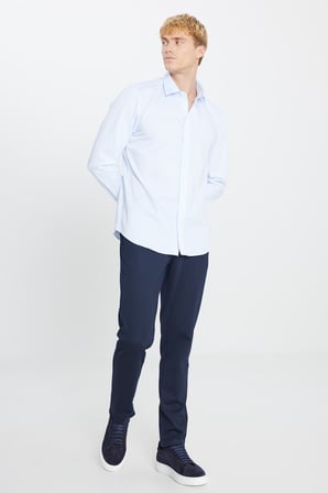 Ütü Gerektirmeyen %100 Pamuk Slim Fit Klasik Yaka Gömlek