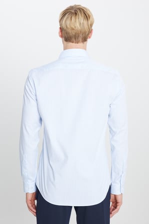 Ütü Gerektirmeyen %100 Pamuk Slim Fit Klasik Yaka Gömlek