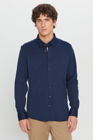 %100 Pamuk Slim Fit Dar Kesim Düğmeli Yaka Örme Gömlek
