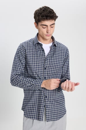 %100 Pamuk Slim Fit Dar Kesim Düğmeli Yaka Kareli Flanel Gömlek