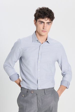 Pamuklu Slim Fit Dar Kesim Klasik Yaka Armürlü Gömlek