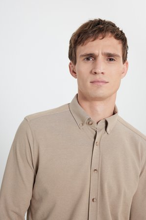 Pamuklu Örme Slim Fit Dar Kesim Düğmeli Yaka Gömlek