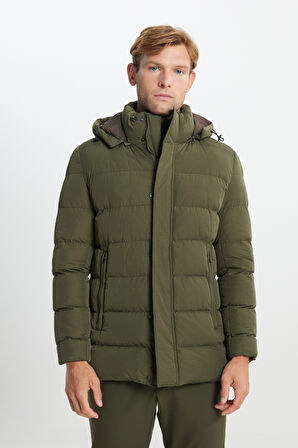 Standart Fit Normal Kesim Çıkma Kapüşon Yaka Yan Cepli Mont