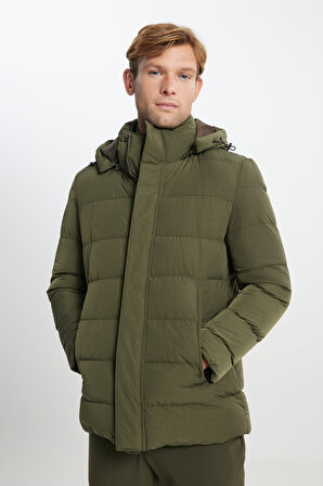 Standart Fit Normal Kesim Çıkma Kapüşon Yaka Yan Cepli Mont