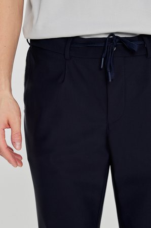 Relax Fit Rahat Kesim Yan Cepli Beli Lastikli Takım Elbise Pantolonu