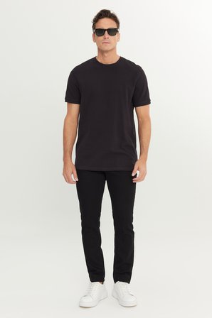%100 Pamuk Slim Fit Dar Kesim Bisiklet Yaka Tişört