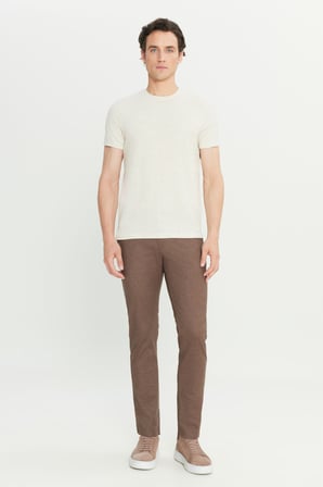Keten Slim Fit Dar Kesim Bisiklet Yaka Jakarlı Tişört
