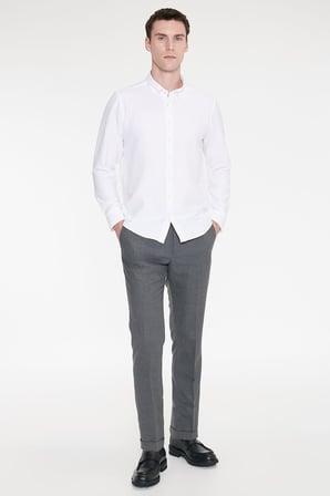 Slim Fit Dar Kesim Düğmeli Yaka Armürlü Gofre Desenli Gömlek