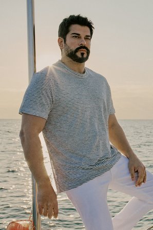 %100 Keten Slim Fit Dar Kesim Çizgili Bisiklet Yaka Tişört
