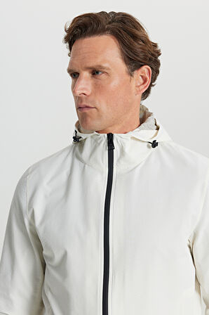 Softshell Rüzgar Geçirmez Standart Fit Normal Kesim Kapüşonlu Cepli Mont