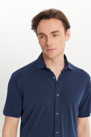 Comfort Fit Rahat Kesim Gömlek Yaka Kısa Kollu Gömlek