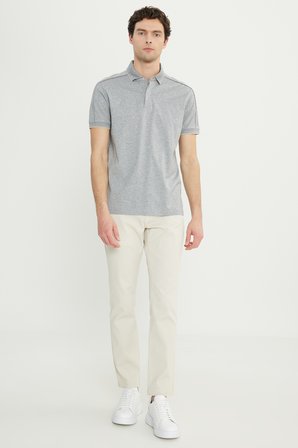 %100 Pamuk Slim Fit Dar Kesim Polo Yaka Tişört