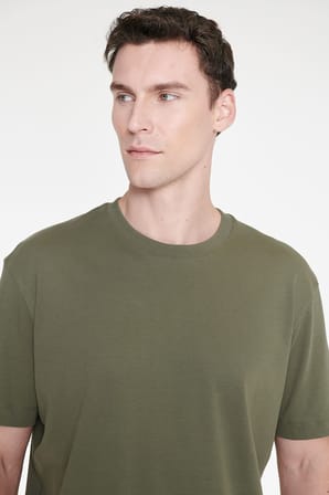 %100 Pamuk Modern Fit Normal Kesim Bisiklet Yaka Tişört