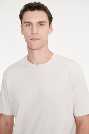 %100 Pamuk Modern Fit Normal Kesim Bisiklet Yaka Tişört