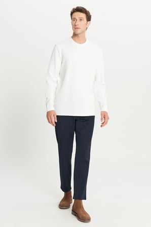 Slim Fit Dar Kesim Bisiklet Yaka Jakarlı Uzun Kollu Tişört