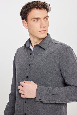 Pamuklu Comfort Fit Rahat Kesim Klasik Yaka Örme Gömlek
