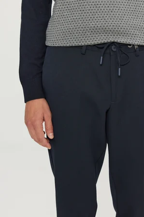 Slim Fit Dar Kesim Beli Bağlamalı Yan Cepli Casual Esnek Pantolon