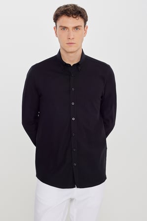 Pamuklu Slim Fit Dar Kesim Düğmeli Yaka Gömlek