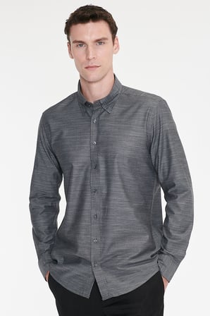 %100 Pamuk Slim Fit Dar Kesim Gizli Düğme Yaka Balıksırtı Desenli Gömlek