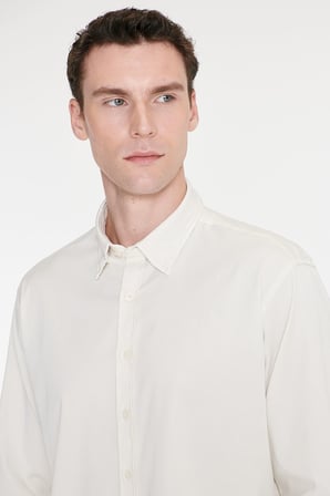 Pamuklu Comfort  Fit Rahat Kesim Gizli Düğme Yaka Gömlek
