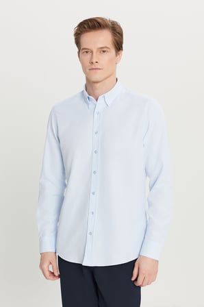 Pamuklu Tailored Slim Fit Dar Kesim Gizli Düğmeli Yaka Armürlü Gömlek