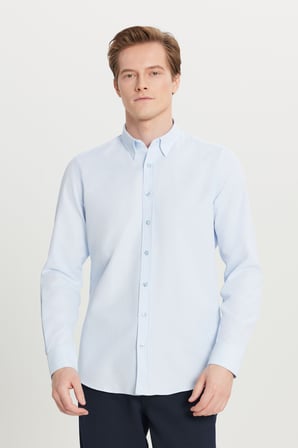 Pamuklu Tailored Slim Fit Dar Kesim Gizli Düğmeli Yaka Armürlü Gömlek