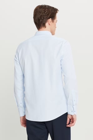 Pamuklu Tailored Slim Fit Dar Kesim Gizli Düğmeli Yaka Armürlü Gömlek