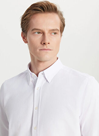 Altınyıldız Classics Tailored Fit Düğmeli Yaka Beyaz Erkek Gömlek ACE020261597_BYZ