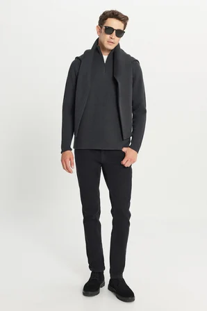 Pamuklu Slim Fit Dar Kesim Bato Yaka Dokulu Triko Kazak