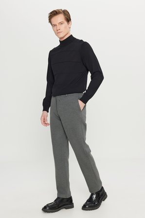 Jogger Slim Fit Dar Kesim Yan Cepli Beli Bağlamalı Casual Pantolon