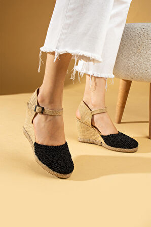 Pembe Potin Nakışlı Hasır Dolgu Taban Önü Kapalı Kadın Sandalet 69-71-24