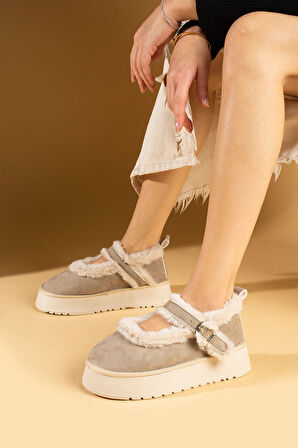 Pembe Potin Kalın Taban Tüy Detaylı Tokalı Kadın Babet 53-0130-24