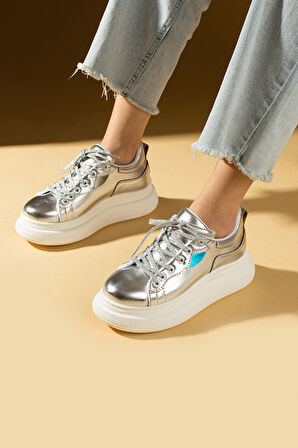 Pembe Potin Yüksek Taban Bağcıklı Comfort Kadın Sneakers 36-1050-25