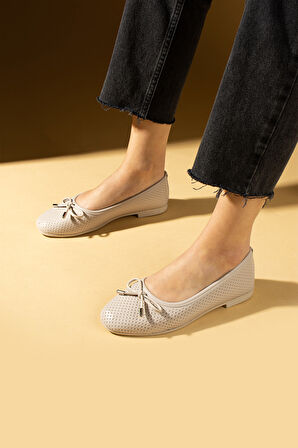 Pembe Potin Lazer Kesim Fiyonk Detaylı Rahat Taban Kadın Babet 57-34-25Lazer