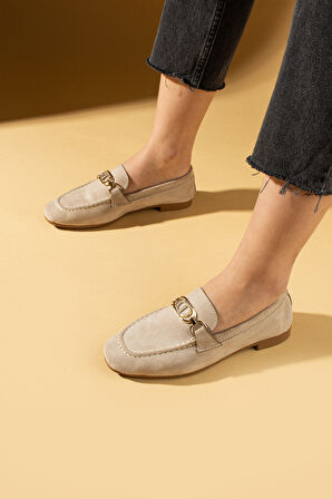 Pembe Potin Taşlı Metal Toka Detaylı Rahat Kalıp Kadın Babet 016-080-25Süet