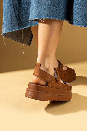 Pembe Potin Kalın Taban Ayarlanabilir Cırtlı Kadın Sandalet 024-025-25Süet