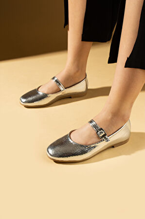 Pembe Potin Kroko Desenli Tokalı Rahat Kalıp Kadın Babet 57-52-25Yılan