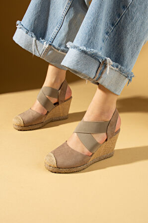 Pembe Potin Önü Kapalı Dantel Desenli Hasır Dolgu Taban Kadın Sandalet 69-73-24Süet