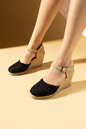 Pembe Potin Örgü Desenli Dolgu Topuklu Tokalı Kadın Sandalet 69-6969-25