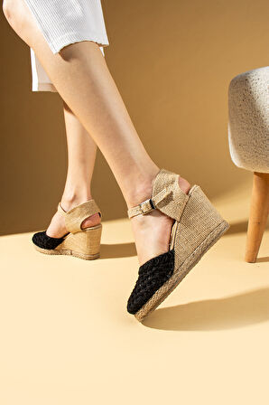 Pembe Potin Örgü Desenli Dolgu Topuklu Tokalı Kadın Sandalet 69-6969-25