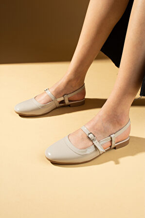 Pembe Potin  Arkası Açık Tokalı Rahat Kalıp Kadın Babet 018-019-25Rugan