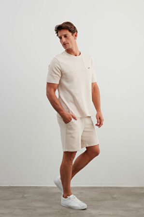 Erkek Pamuklu Kesik Detaylı Kısa Kollu T-shirt Cepli Şort Takımı