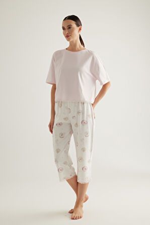 Kadın Pamuklu Kısa Kollu Kapri Pijama Takımı