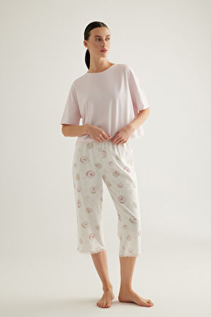 Kadın Pamuklu Kısa Kollu Kapri Pijama Takımı