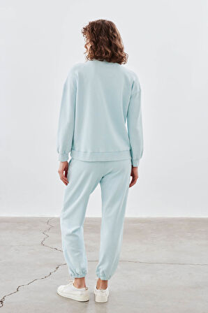 Kadın Pamuklu Yıkamalı Üç İplik Uzun Kollu Sweatshirt